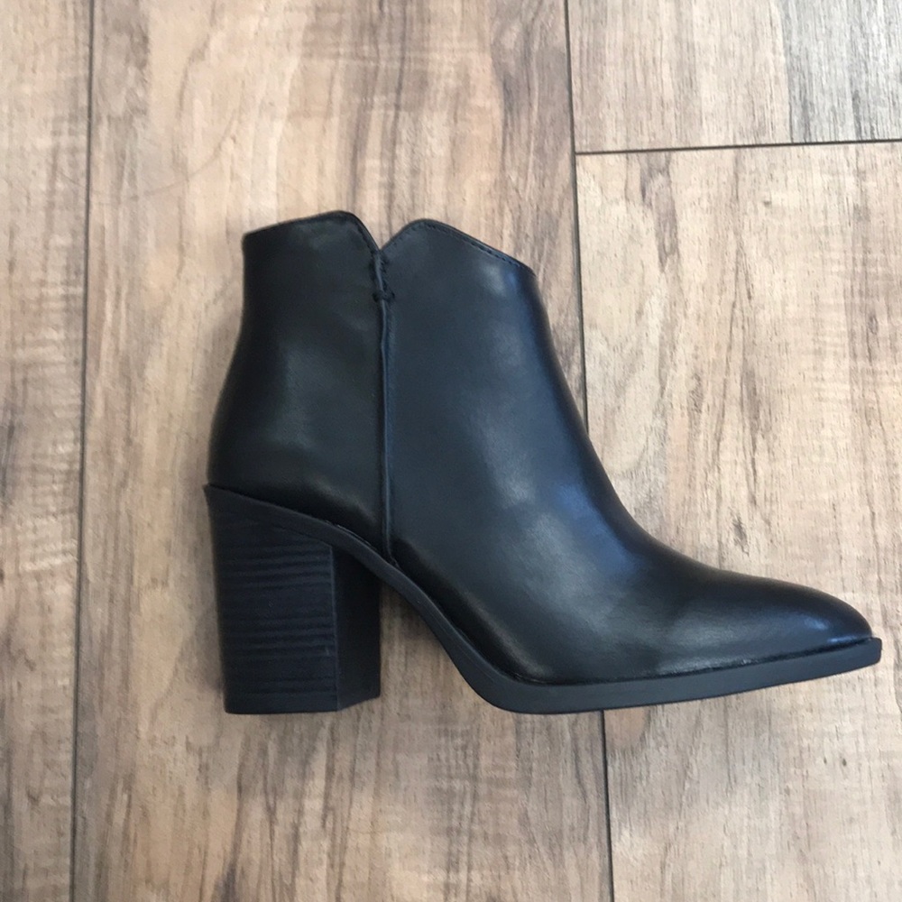 We’re getting ready for winter black bootie - Picture 1 of 3